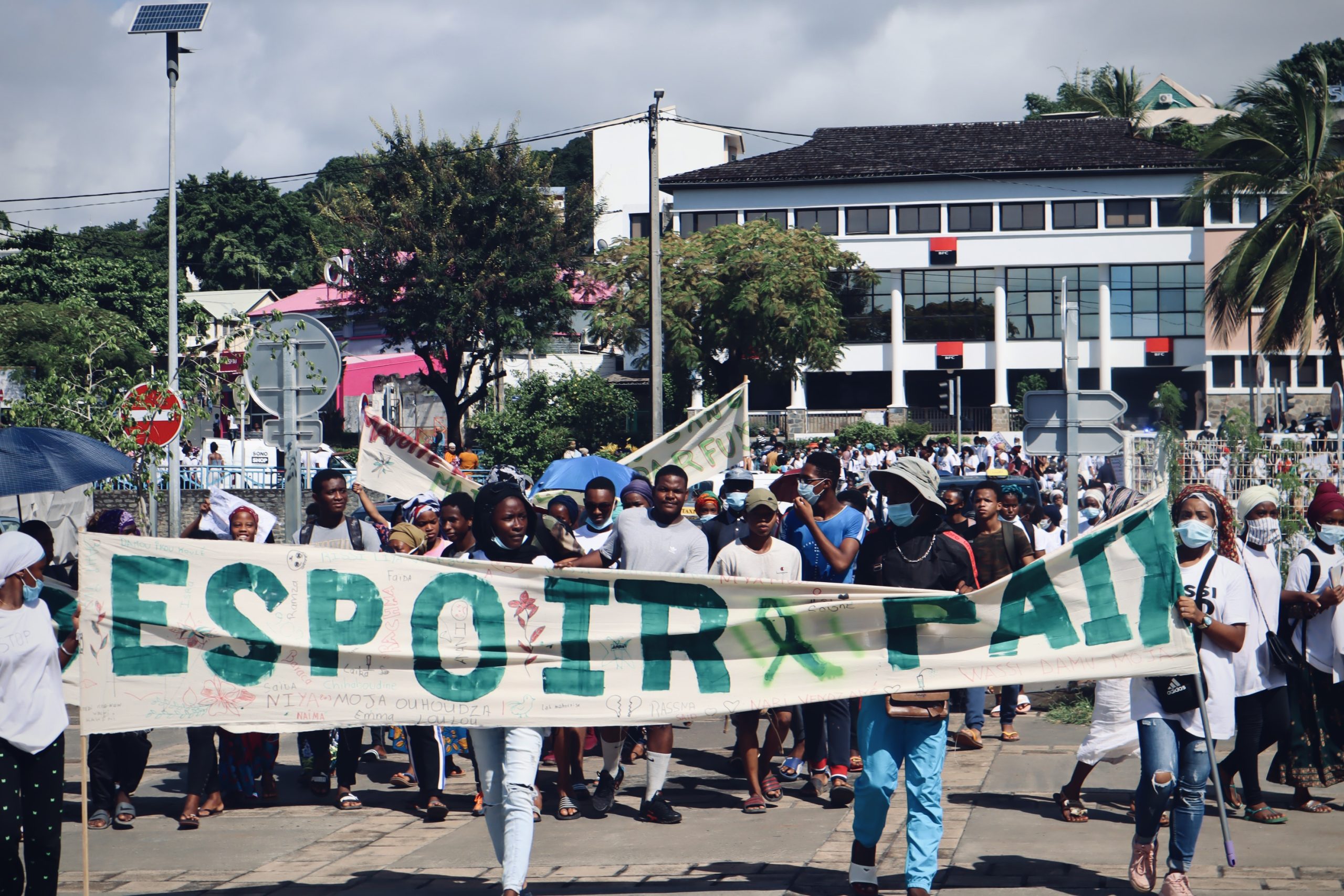 "Espoir et paix" . Face au climat de violence dans lequel baigne la jeunesse de Mayotte, la jeunesse de Mayotte se mobilise à Mamoudzou